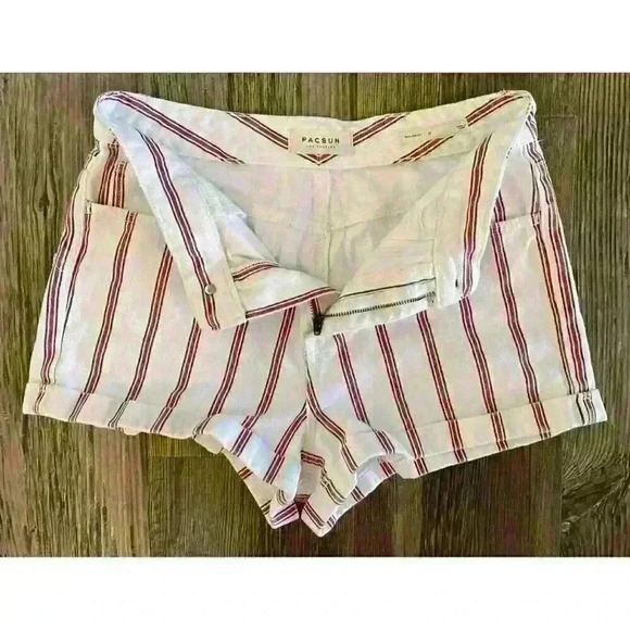 Pacsun Mom Short Women’s Size 28 Patriotic Red White Blue Striped Denim Cuffed - Picture 8 of 9